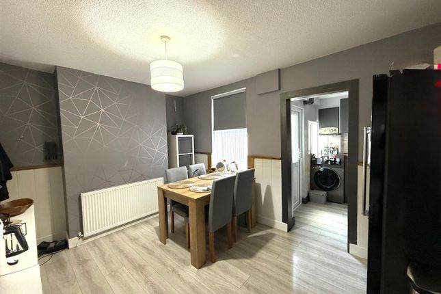 5, Grove Terrace, Southall photo 4