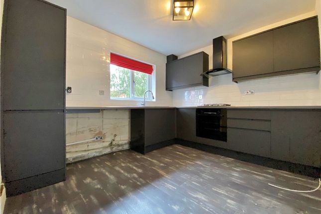 26, Benham Gardens, Hounslow photo 2
