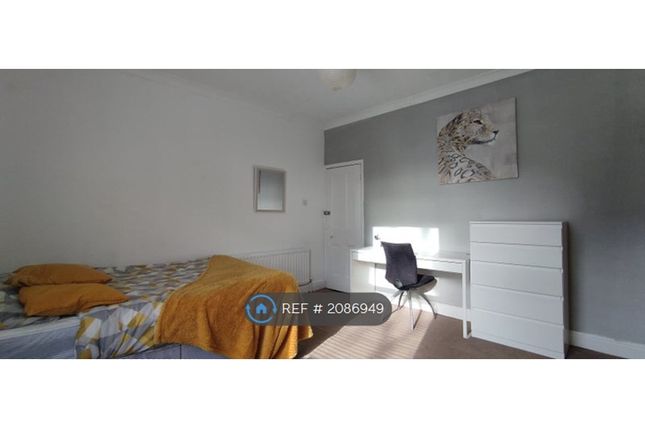 Thumbnail Room to rent in Fraser Road, Southsea