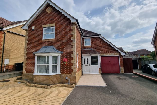 Thumbnail Detached house for sale in Little Grove Avenue, Cheshunt, Waltham Cross