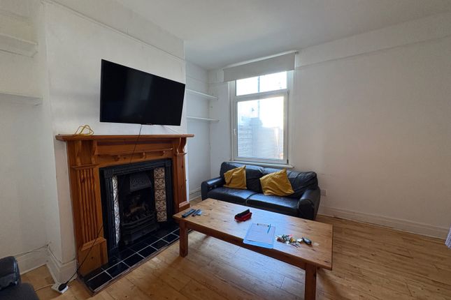 4-bed terraced on 20, Australia Road, Cardiff, £2,140/mo
