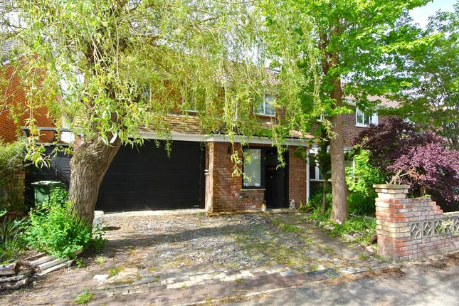 Property to rent in Beechwood Close, Ascot
