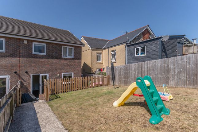 15 Herberts Road, Pontypool photo 4