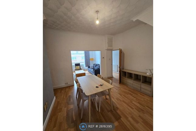 1-bed house on Cardiff, £640/mo
