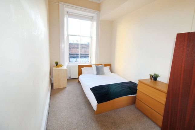 Penthouse to rent in Bath Street, Glasgow