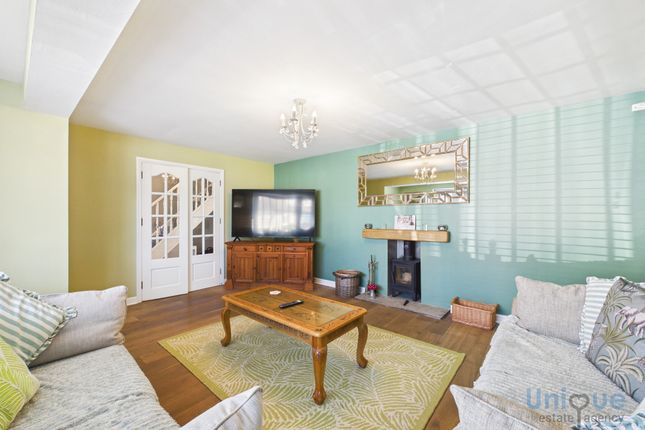 48, The Mede, Freckleton photo 2