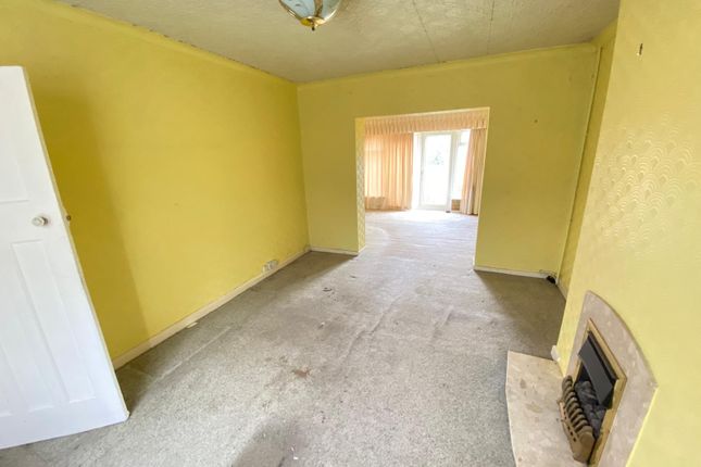 18, Dunstall Avenue, Leicester photo 4