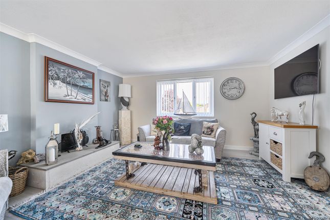 38, Culverhayes, Beaminster photo 2
