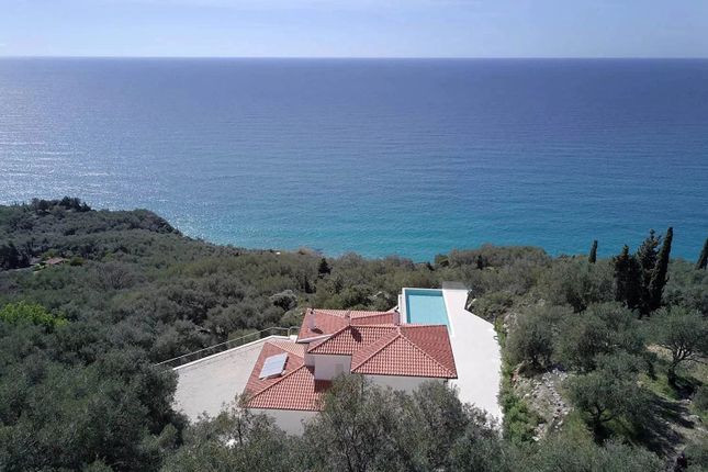 Villa for sale in Pentati, 49100, Greece