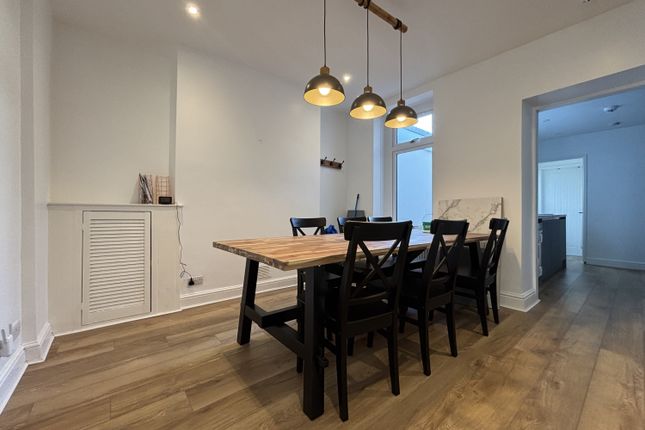28, Letty Street, Cardiff photo 5