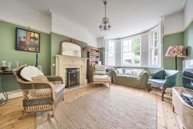 18 Pembroke Road, Sevenoaks photo 2