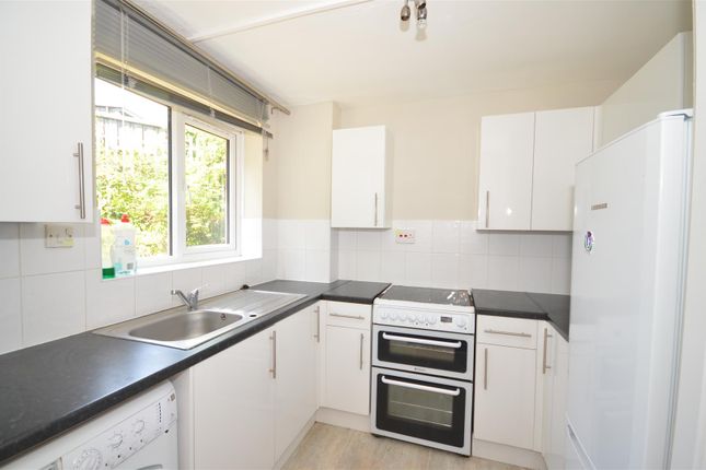 36, Cambridge Gardens, London photo 2