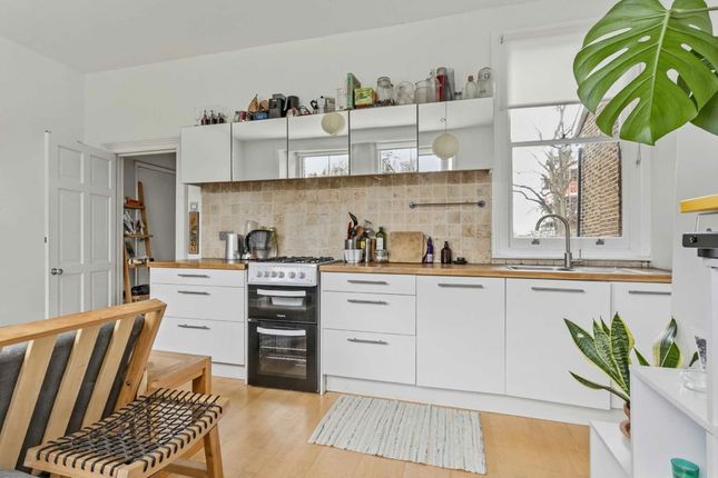 Flat C, 55, Gloucester Drive, LONDON photo 3