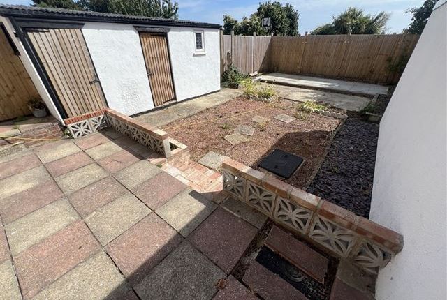 49, Colesbourne Road, Portsmouth photo 3