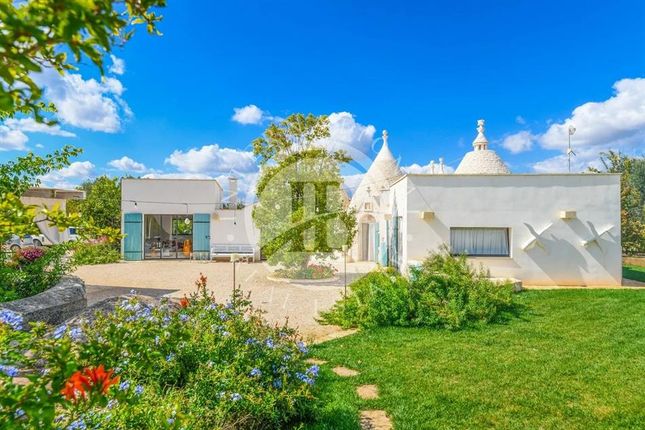 Villa for sale in Ostuni, Puglia, 72017, Italy