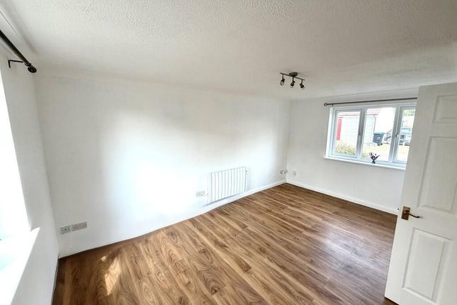 31 Drake Close, Stowmarket photo 3