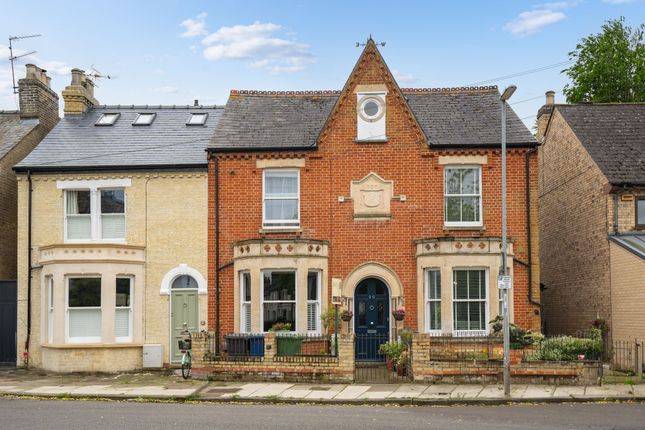 Thumbnail Terraced house for sale in Beche Road, Cambridge