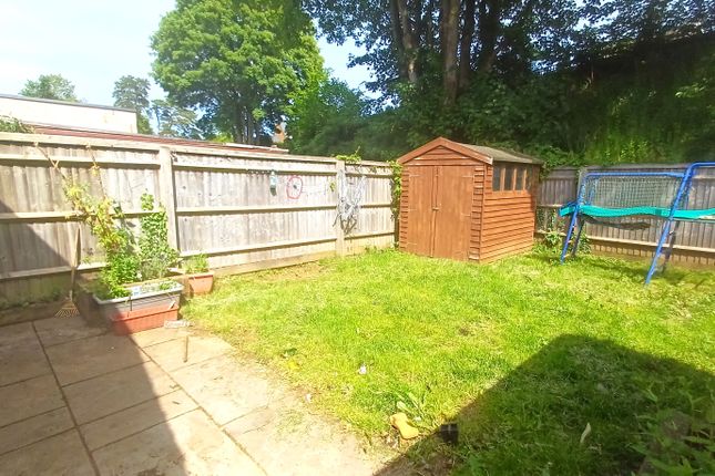 17, Austins Way, Hook Norton photo 4