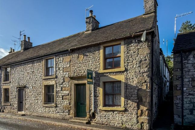 3-bed house on Halma House High Street, Tideswell, £250,000