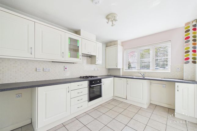 5, Gold Close, Hinckley photo 4