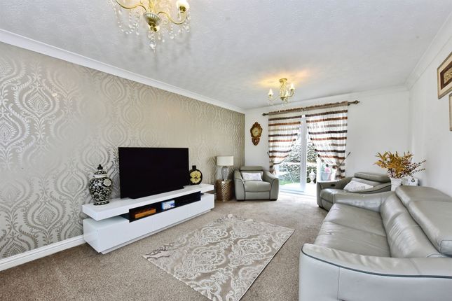 83, Haigh Moor Way, Sheffield photo 4