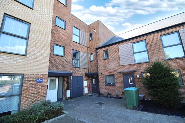 Thumbnail Maisonette for sale in Laxton Close, Southampton