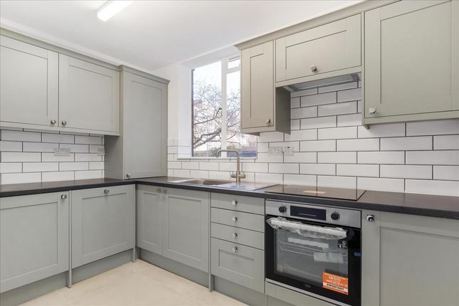 2-bed flat on Flat 17, Grosvenor Court, Rayners Road, London, £450,000