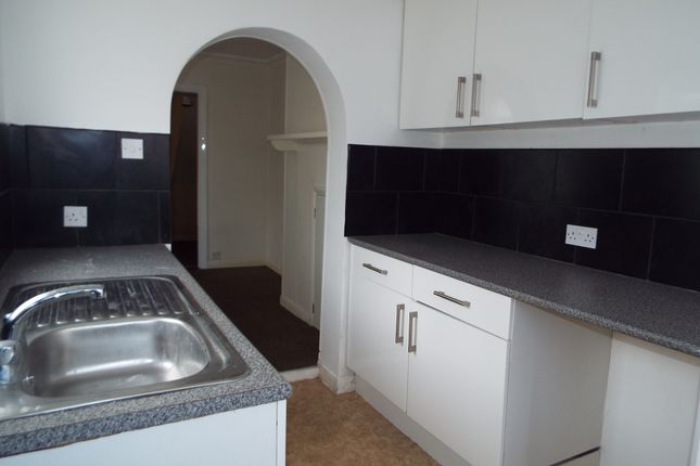 82, Clacton-on-Sea photo 4