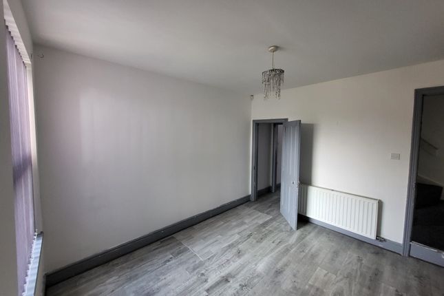 43 Adelaide Street, Brierley Hill photo 3