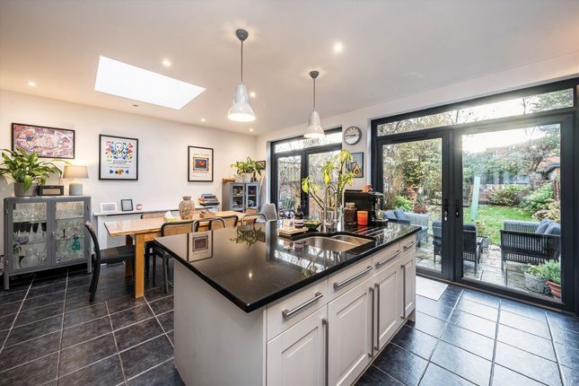71, Dorset Road, London photo 4