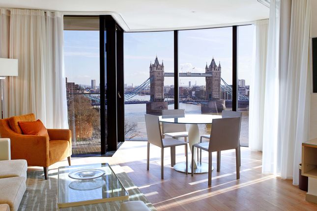 Thumbnail Flat to rent in Cheval Place Lower Thames Street, Tower Bridge, London