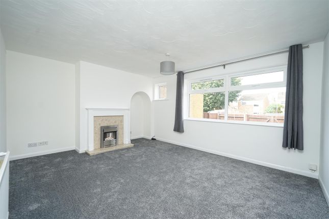 33, Northcourt, Bedfordshire photo 2