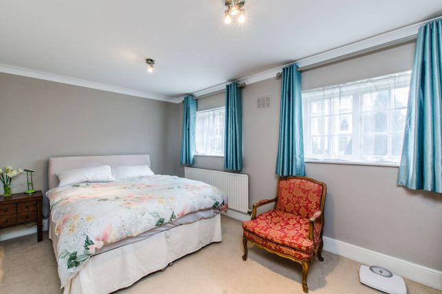 Thumbnail Maisonette to rent in Parkhill Road, Belsize Park, London