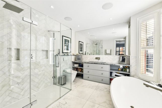 En Suite Bathroom