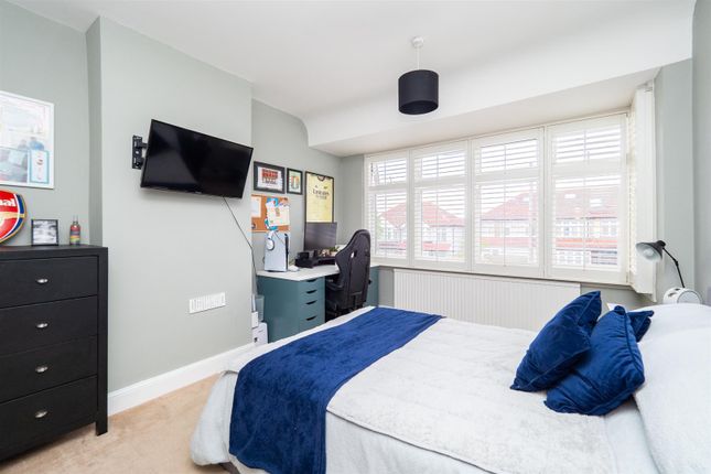 End terrace house for sale in Chertsey Drive, Cheam, Sutton