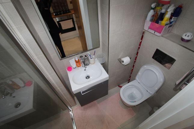 239 Cannon Lane, Pinner photo 5