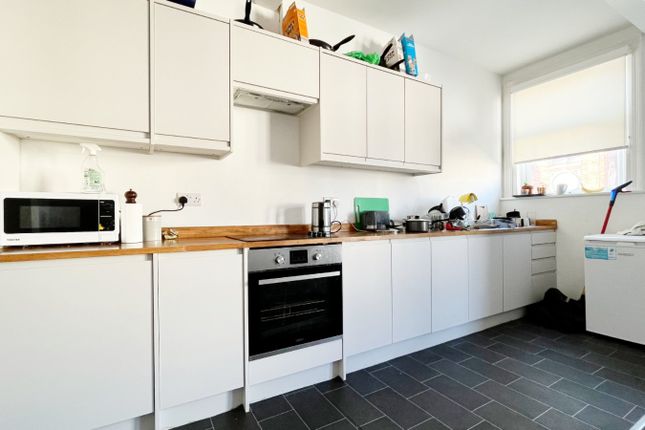 Room 2, Flat 3, 6, Stanford Road, Brighton photo 5