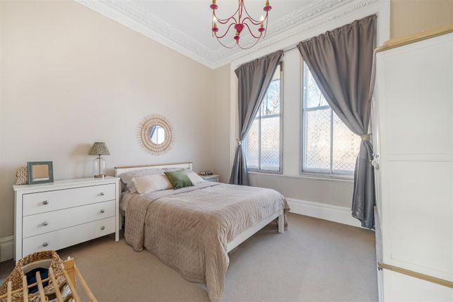 Flat for sale in Christchurch Road, London