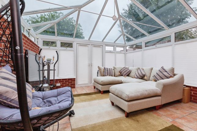 15, Market Garden Close, Leicester photo 4