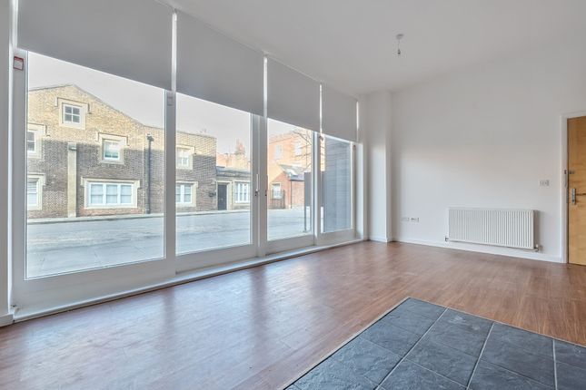 Ellington House, Ashmore Road, Axon Place, London photo 4