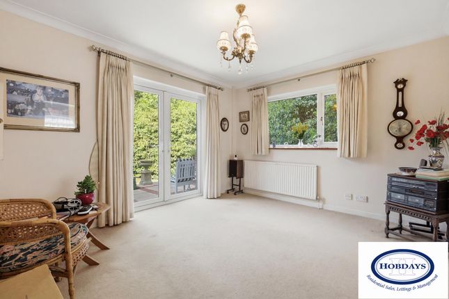 'Cotesworth', Westwood Close, Potters Bar photo 4