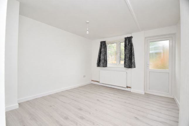 39-39, Willow Way, Hatfield photo 5