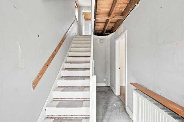 28 Muirhead Road, Glasgow photo 4