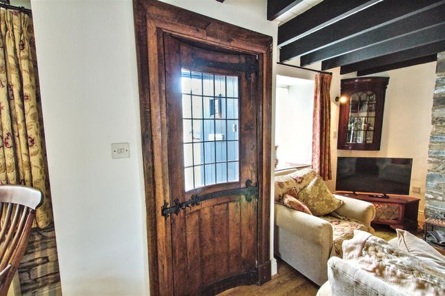 Porth Y Castell Cottage, Castle Square, Cardigan photo 4