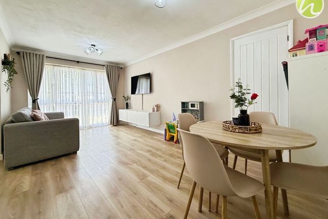 62 Boyce Road, Stanford-Le-Hope photo 2