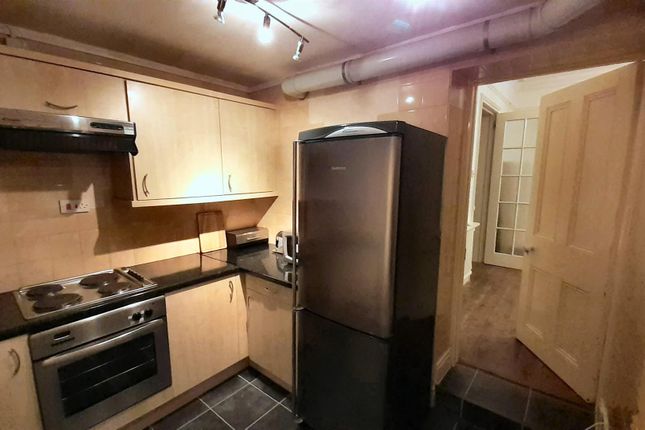 11 Waldrist Kitchen Photo2.Jpg