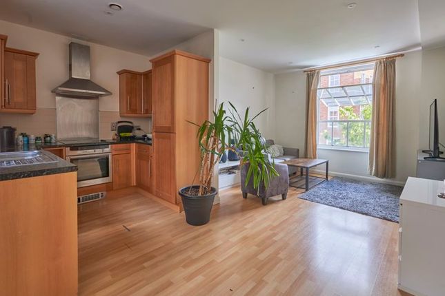 Flat 17, Bedford House, Princesshay Square, Exeter photo 4
