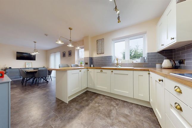 108, Kirkstall Place, Milton Keynes photo 3