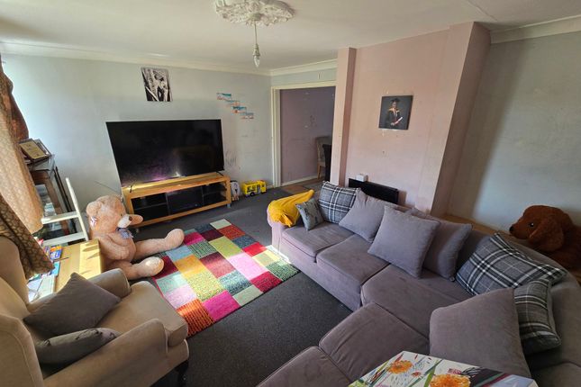 48, Westmorland Rise, Peterlee photo 2