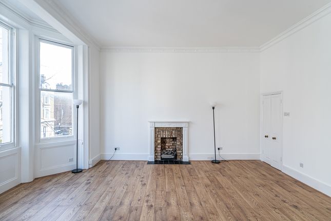 1-bed flat on Colville Road, London, £3,000/mo